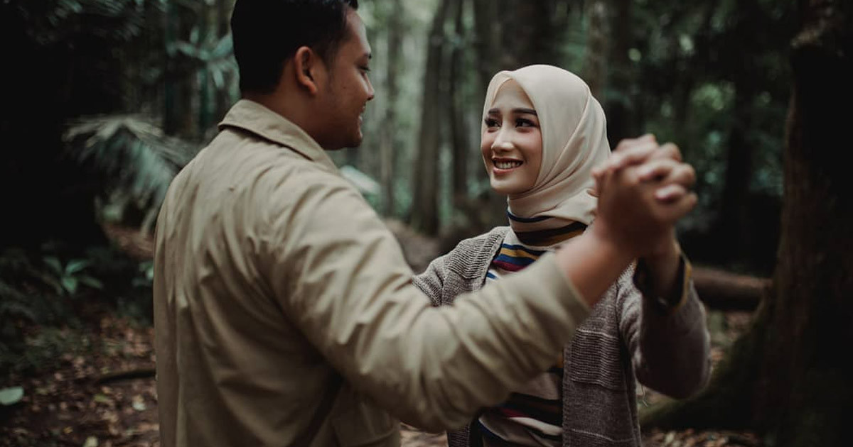 “Maaf, Dia Sudah Berpunya..” Si Dia Overprotective, Sebenarnya Elok